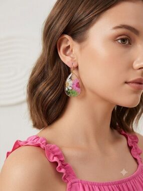 Pressed Flower Teardrop Earrings | Real Dried Flower Resin Dangles